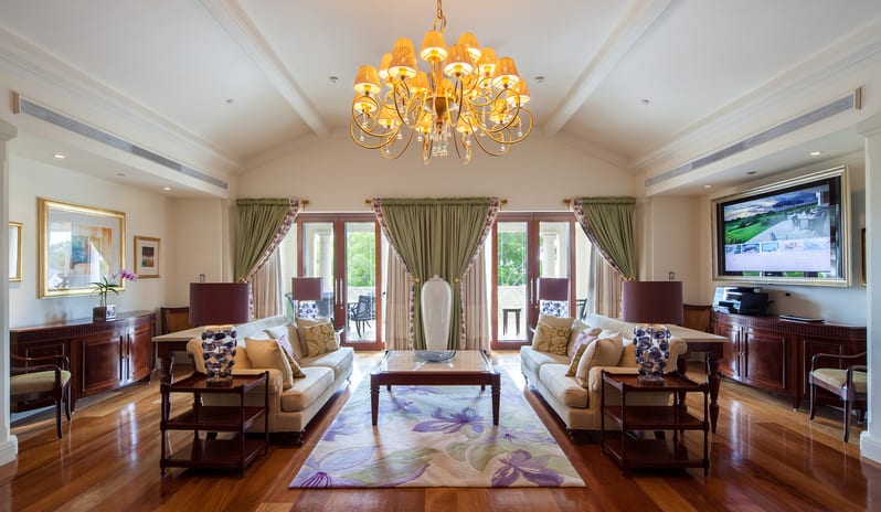 SANDY LANE - PENTHOUSE LIVING AREA ANOTEHR VIEW